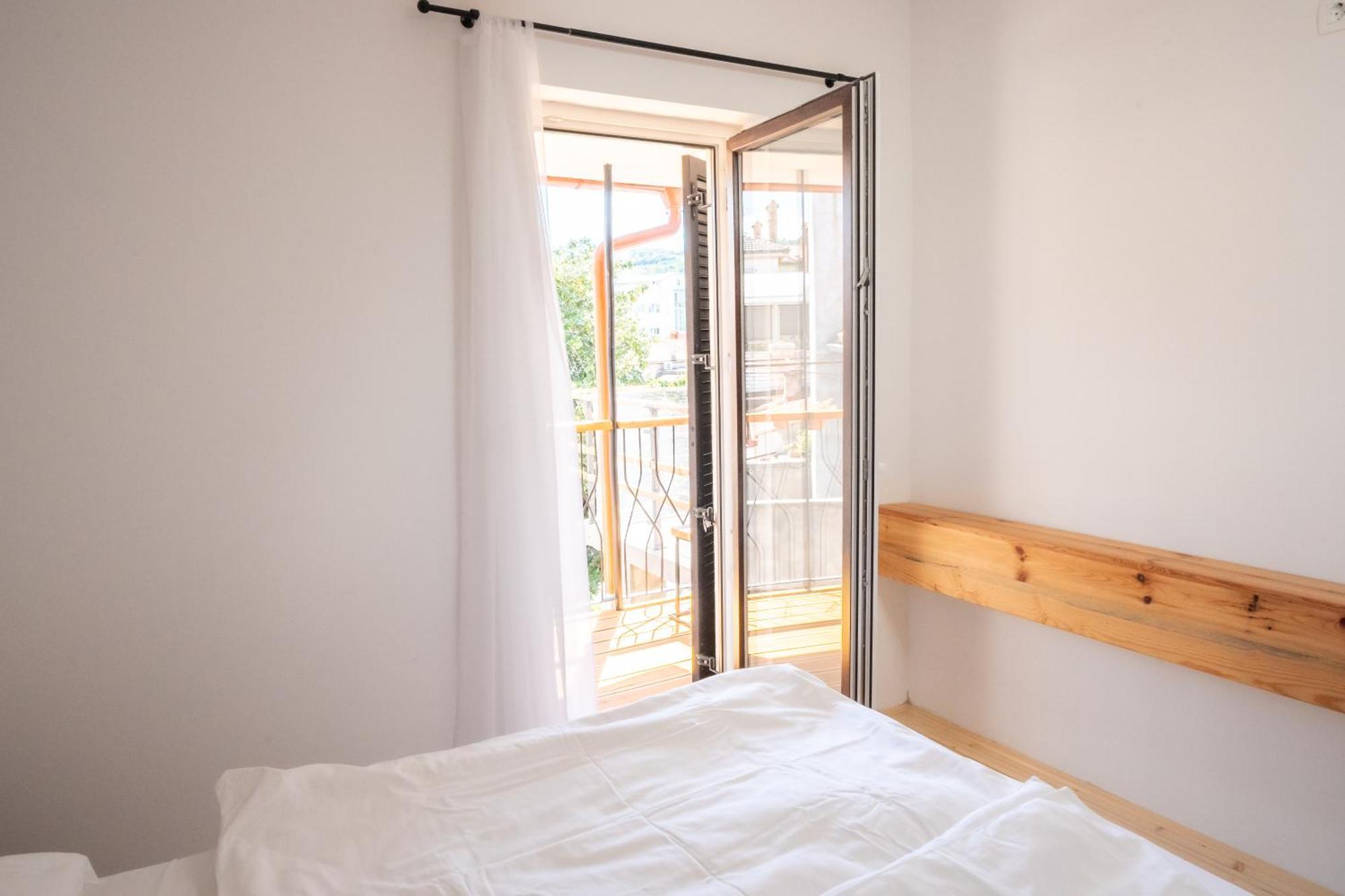 Island Apartments Izola Exterior photo